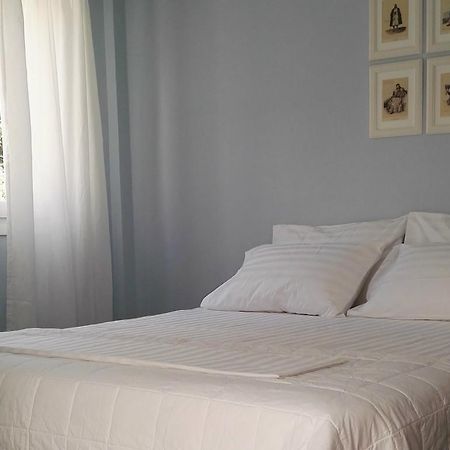 Paris Spacious Beach Apartment Loutráki Extérieur photo